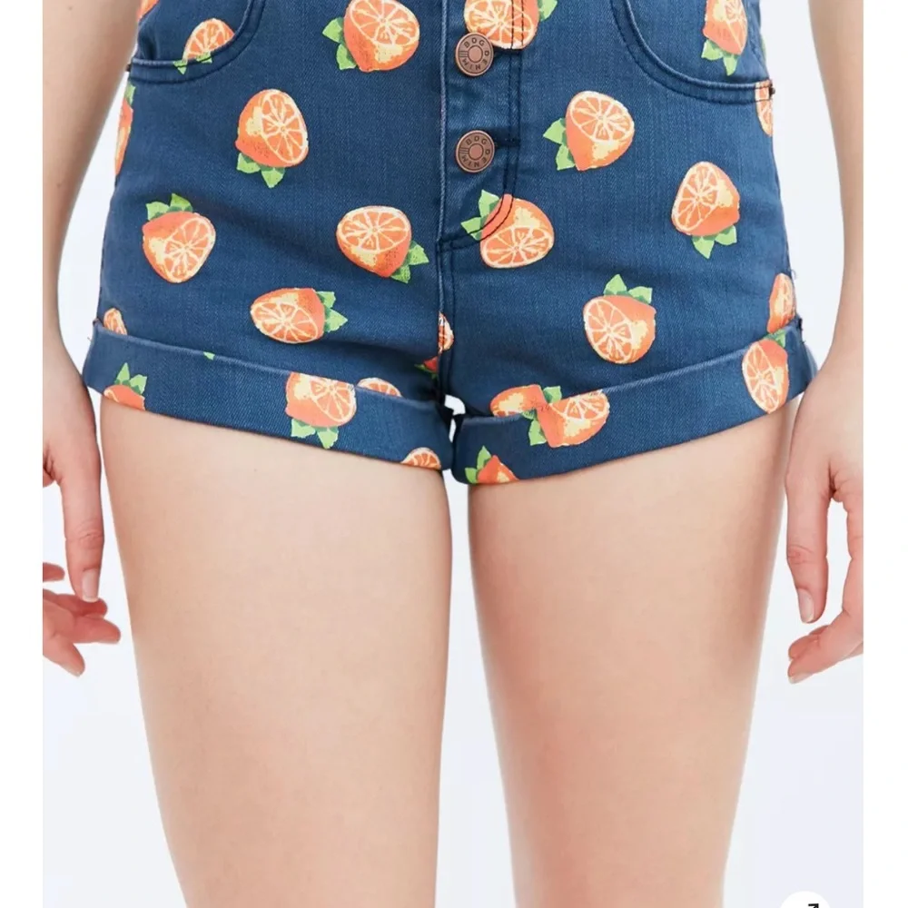 BDG Denim Urban Outfitters SoldOut Super High Waisted Shorts button fly Orange - Picture 2 of 10